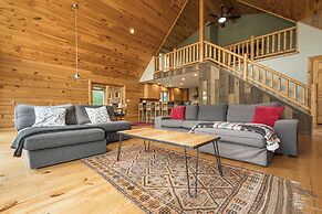 Valley Lodge by Taylor Made Deep Creek