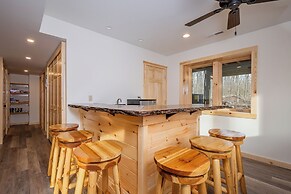 Wander Inn by Taylor Made Deep Creek