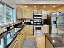 Wispering Waters by Taylor Made Deep Creek