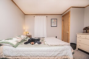 Woodside Retreat by Taylor Made Deep Creek