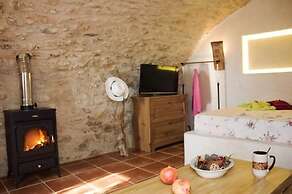 Cave house Lagada west mani greece