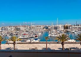 Lagos Main Avenue Studio With Marina View Balcony