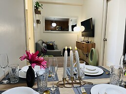 The Elevated Abode - Comfycosy 1-br at The Loop