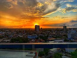 The Elevated Abode - Comfycosy 1-br at The Loop