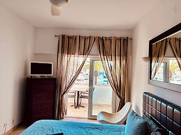 Lagos Marina View Apartment Near Beaches and Shops
