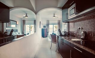 Lagos Marina View Apartment Near Beaches and Shops