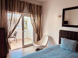 Lagos Marina View Apartment Near Beaches and Shops