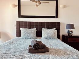 Lagos Marina View Apartment Near Beaches and Shops