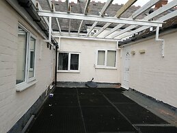 Fun 4-bed Apartment in Birmingham Central