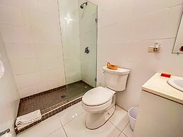 Arecibo Hotel 2106