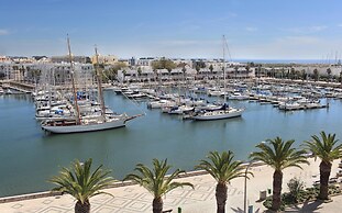 Lagos Apartment With Panoramic Yacht Marina Views