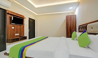 Treebo Jayshree Palace C21 Business Park