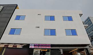 Treebo Jayshree Palace C21 Business Park