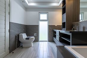 Modern 3 Bedroom Pool Villa MS24