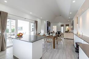 Modern 3 Bedroom Pool Villa MS24