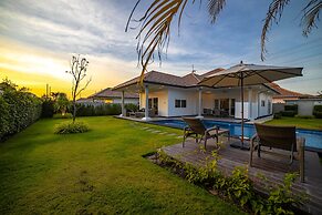 Modern 3 Bedroom Pool Villa MS24