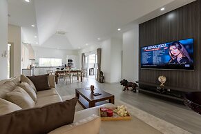 Modern 3 Bedroom Pool Villa MS24