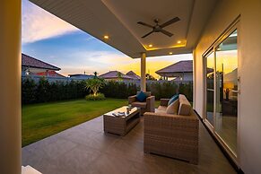 Modern 3 Bedroom Pool Villa MS24