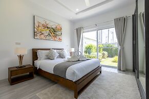 Modern 3 Bedroom Pool Villa MS24