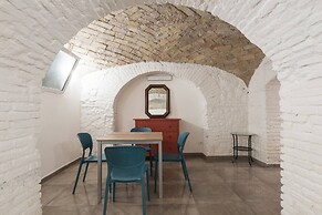 Vatican Suite 2 Levels Completely Renovated