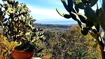 Etna Panoramic Villa With Swimming Pool