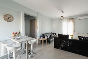 Bright Spacious Two-bedroom Apartment