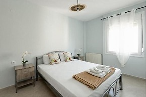 Bright Spacious Two-bedroom Apartment