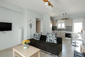 Bright Spacious Two-bedroom Apartment