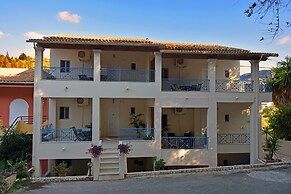 Kentra Apartment a Lovely Space Only 150m From the Beach