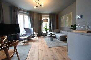 Up too 8- 10 Persons Stay in Antwerp