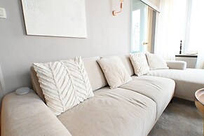 Up too 8- 10 Persons Stay in Antwerp