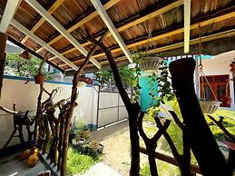 100 Step Beach White House