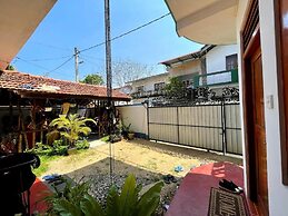 100 Step Beach White House