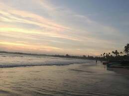 100 Step Beach White House