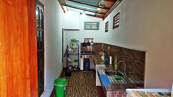 100 Step Beach White House