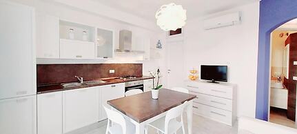 Whiteblue House con Giardino