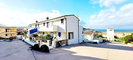 Whiteblue House con Giardino