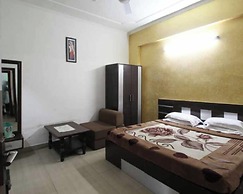 Goroomgo Viren Holiday Home Agra