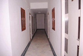 Goroomgo Viren Holiday Home Agra