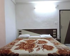 Goroomgo Viren Holiday Home Agra