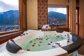 Ashapuri Village Manali - A Luxury Resort & Cottages