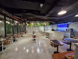 Lexington Apartments - Westlake