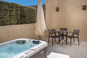 Erotokritos Luxury City Suites