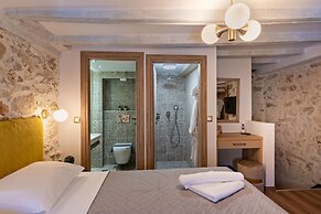 Erotokritos Luxury City Suites
