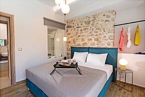 Erotokritos Luxury City Suites