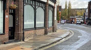 Captivating 3-bed Apartment in Henley-on-thames