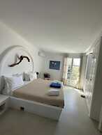 White Rock Suites & Villas