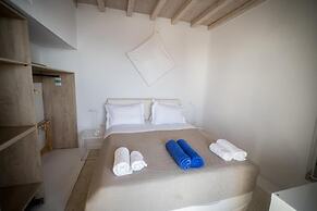 White Rock Suites & Villas