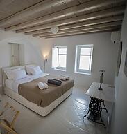 White Rock Suites & Villas