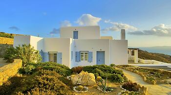 White Rock Suites & Villas